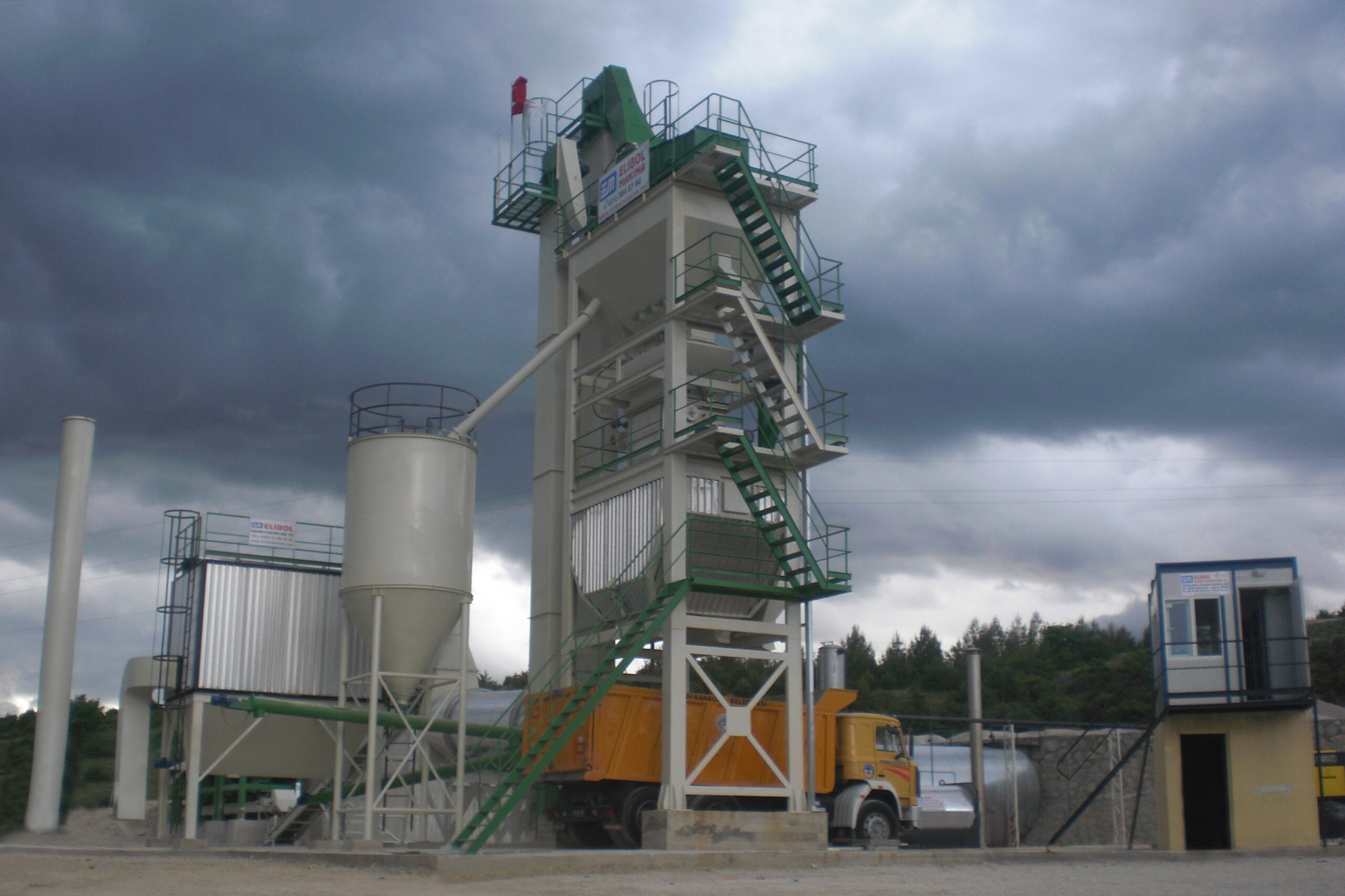 Asphalt Plant | High-Capacity Road Construction & Bitumen Production