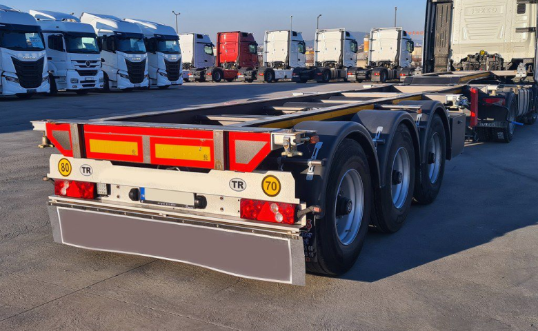 Spine Semi-Trailer