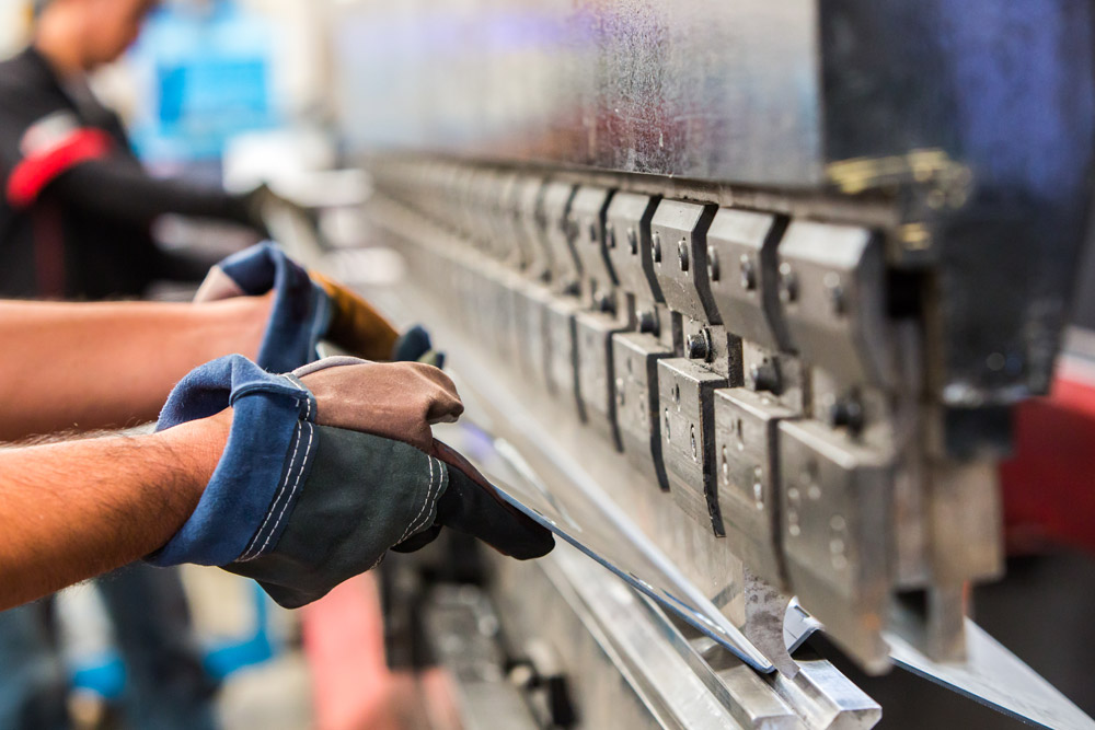 Press Brake Tooling Regrinding – Precision CNC Abkant Blade Sharpening