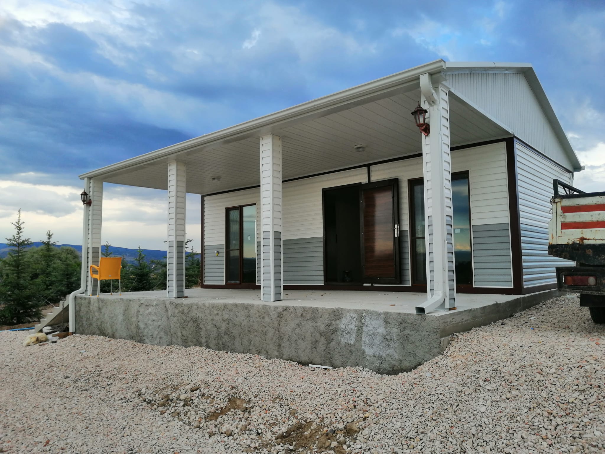 Prefab Containers – Portable & Versatile Units