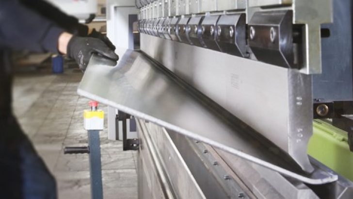 Press Brake Tooling Regrinding – Precision CNC Abkant Blade Sharpening